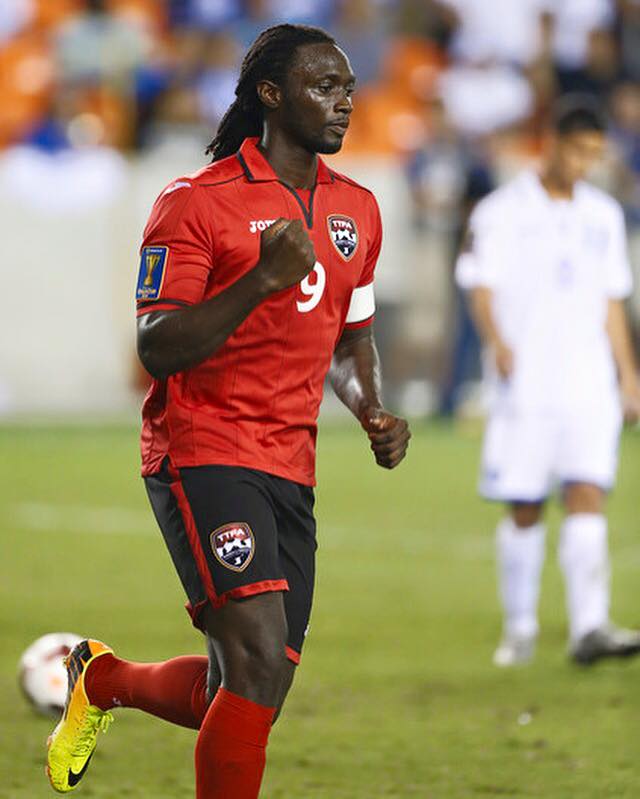 Kenwyne Jones (United Arab Emirates, United Kingdom)